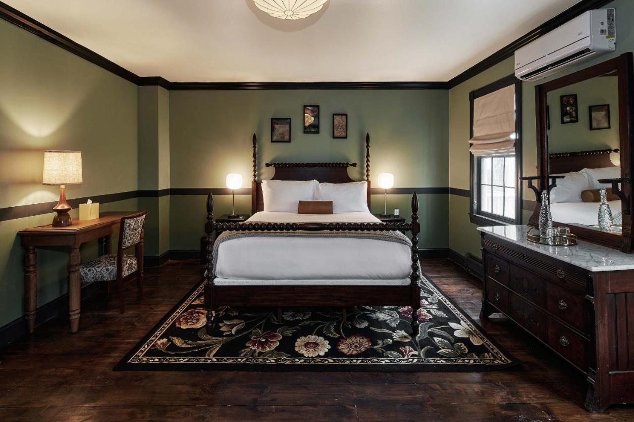Отель The Constance By The Lenox Collection Экстерьер фото