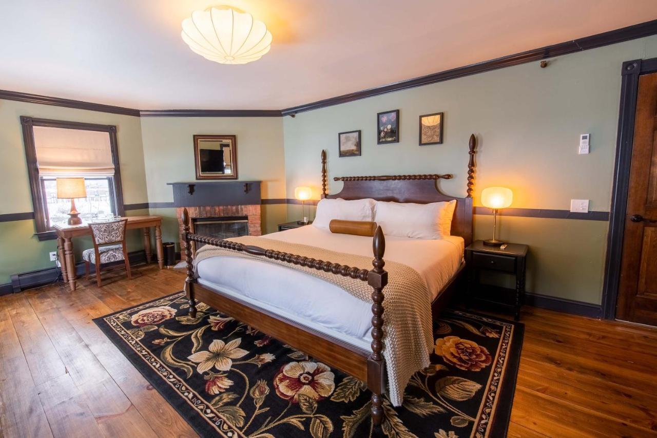 Отель The Constance By The Lenox Collection Экстерьер фото