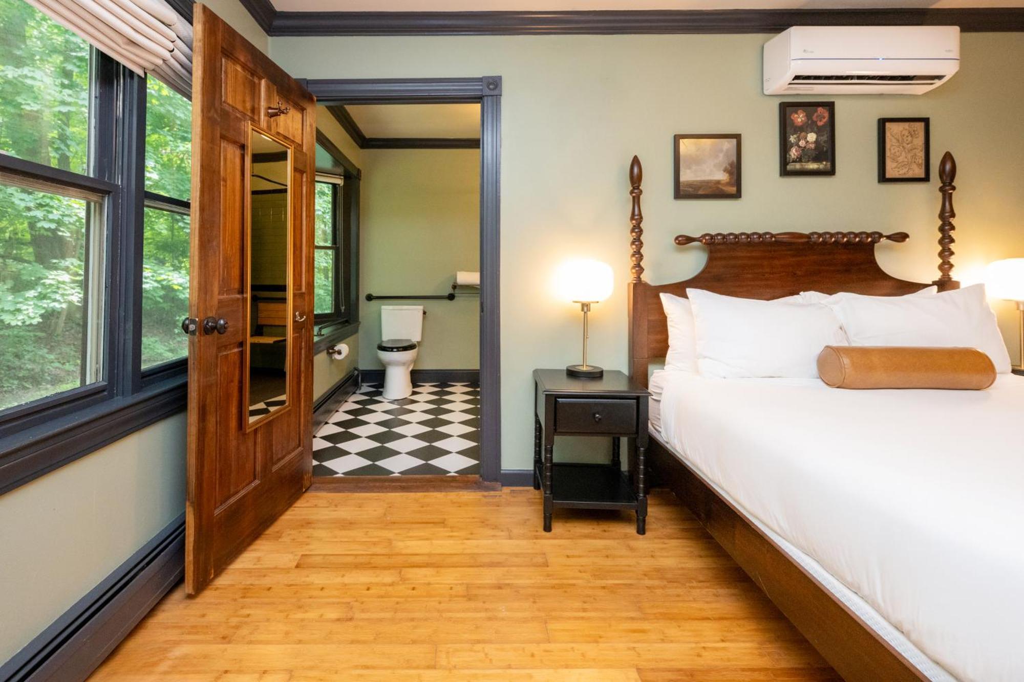 Отель The Constance By The Lenox Collection Экстерьер фото
